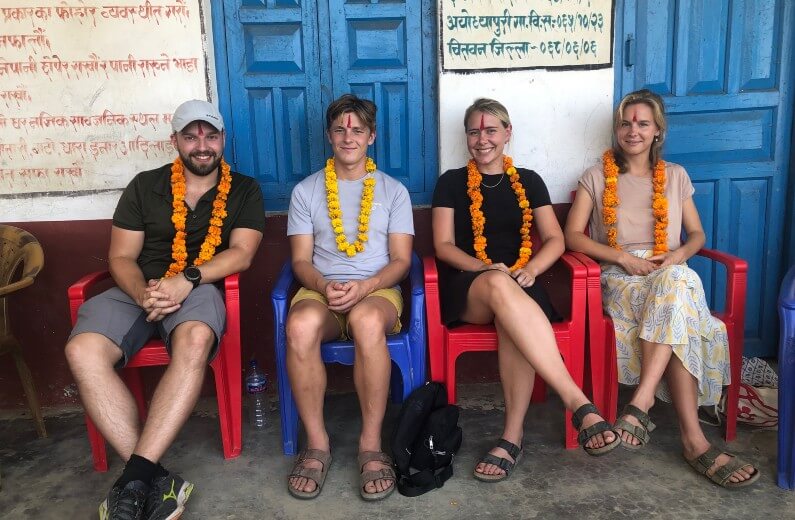 Fire norske studerende donerer 27 scholarships_Jysk landsbyudviking i Nepal 4